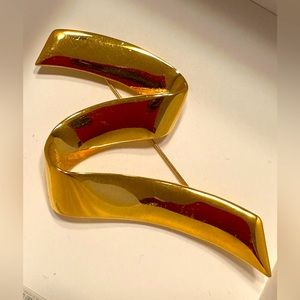 Vintage Monet, zigzag brooch